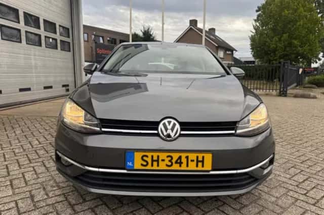 Volkswagen Golf (2018) thumbnail 6