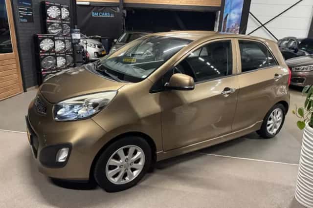 Kia Picanto (2012) thumbnail 4