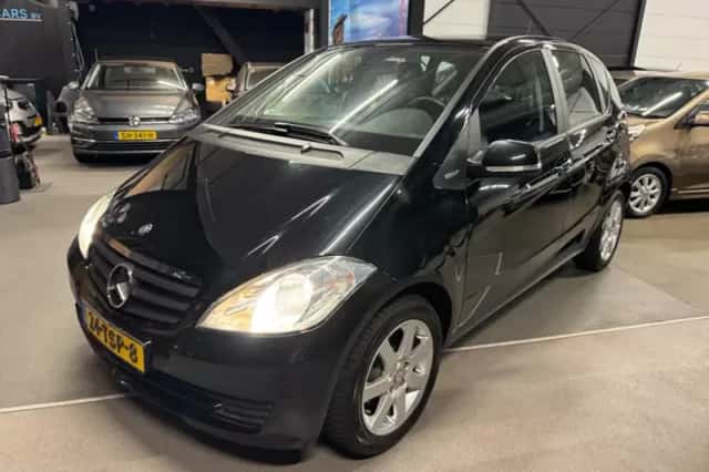 Mercedes-Benz A-Klasse (2012) thumbnail 3