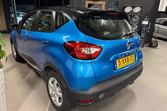 Renault Captur (2014) thumbnail 2