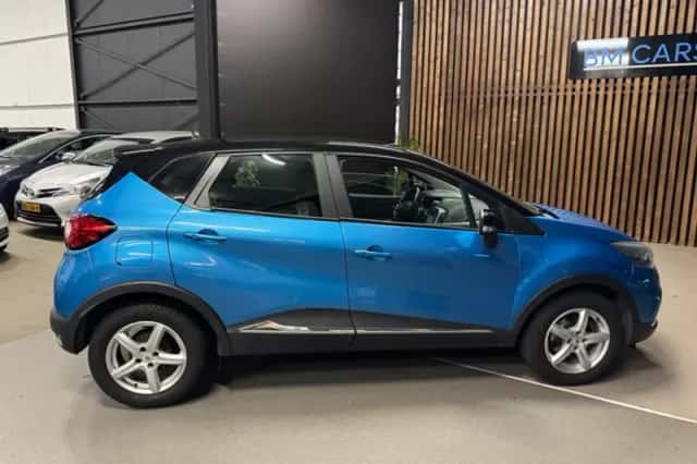 Renault Captur (2014) thumbnail 3