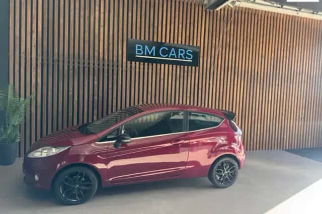 Ford Fiesta (2010) thumbnail 1