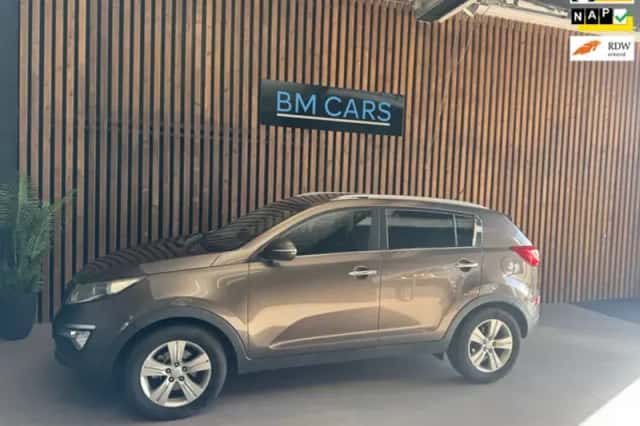 Kia Sportage (2011) thumbnail 1