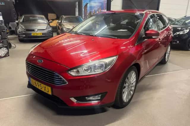 Ford Focus (2015) thumbnail 6
