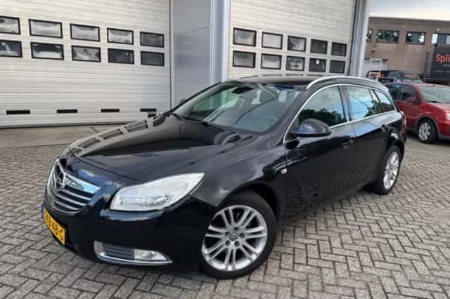 Opel Insignia (2010) thumbnail 6