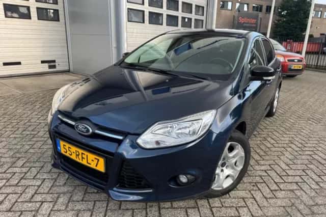 Ford Focus (2011) thumbnail 4