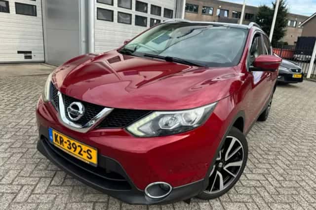 Nissan Qashqai (2016) thumbnail 4