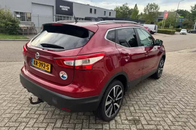 Nissan Qashqai (2016) thumbnail 5