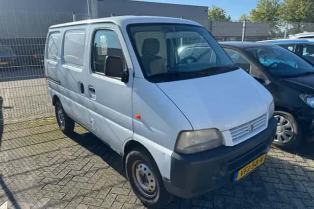 Suzuki Carry (2001) thumbnail 1