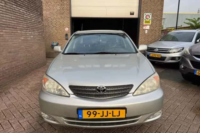 Toyota Camry (2002) thumbnail 6
