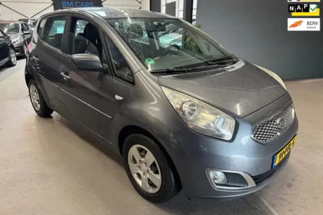 Kia Venga (2011) thumbnail 1