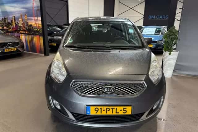 Kia Venga (2011) thumbnail 5