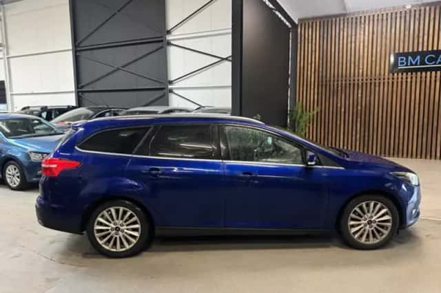 Ford Focus (2015) thumbnail 3