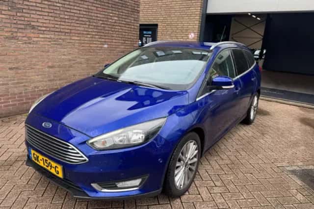 Ford Focus (2015) thumbnail 4