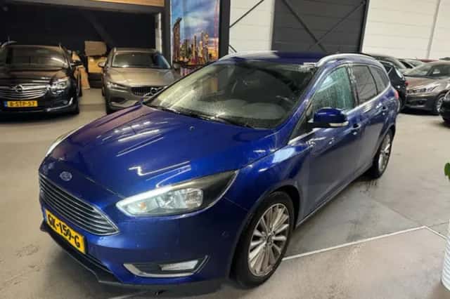 Ford Focus (2015) thumbnail 5