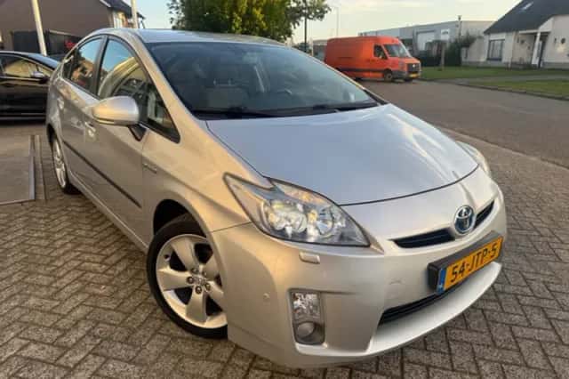 Toyota Prius (2009) thumbnail 2