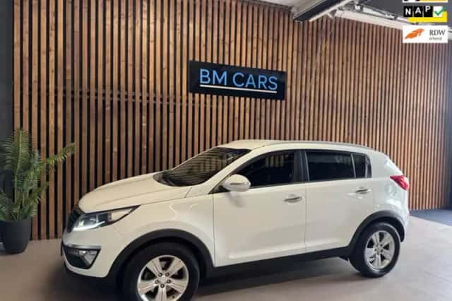 Kia Sportage (2013) thumbnail 1