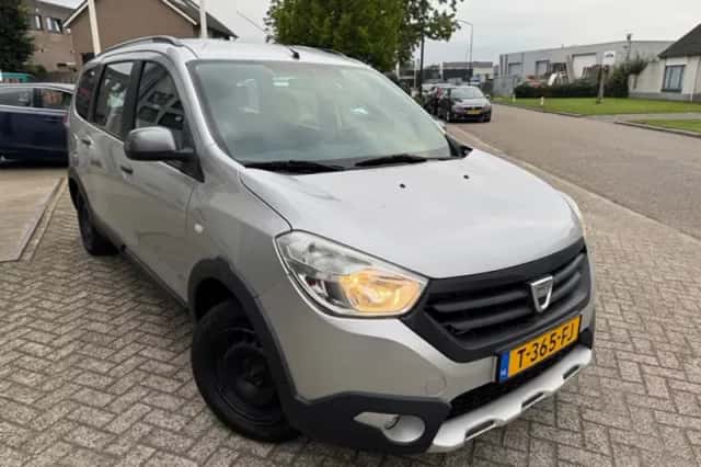 Dacia Lodgy (2016) thumbnail 2