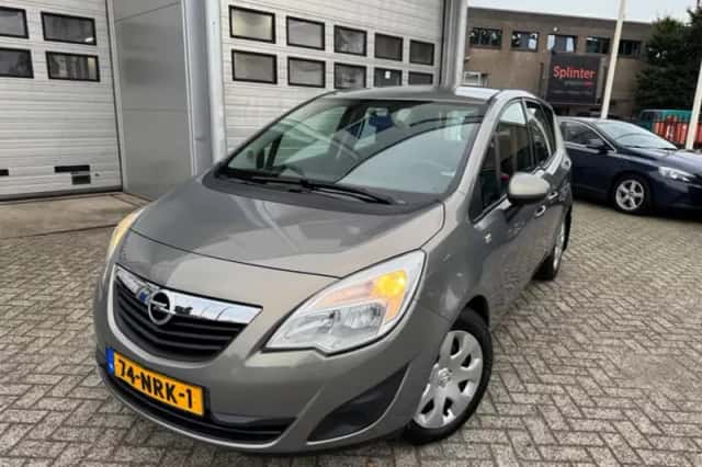 Opel Meriva (2010) thumbnail 4