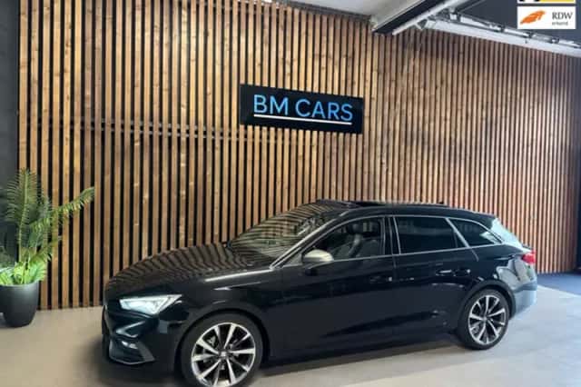 SEAT Leon Sportstourer (2021) thumbnail 1