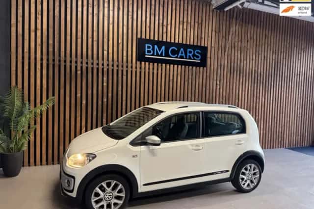 Volkswagen Up! (2013) thumbnail 1