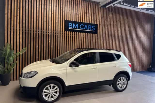 Nissan Qashqai (2014) thumbnail 1