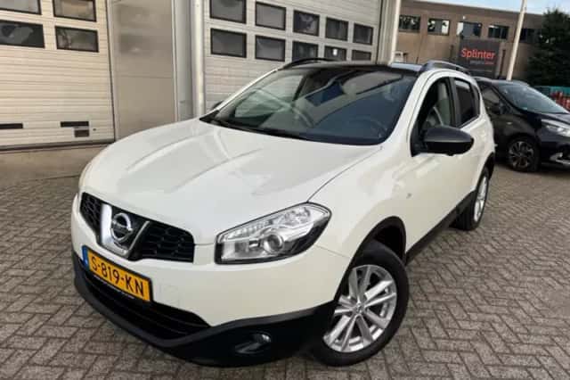 Nissan Qashqai (2014) thumbnail 3