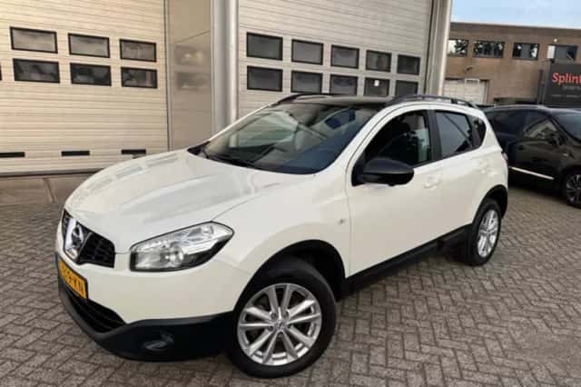 Nissan Qashqai (2014) thumbnail 5