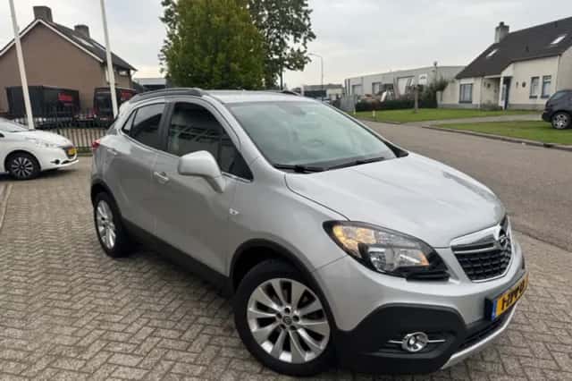 Opel Mokka (2015) thumbnail 2