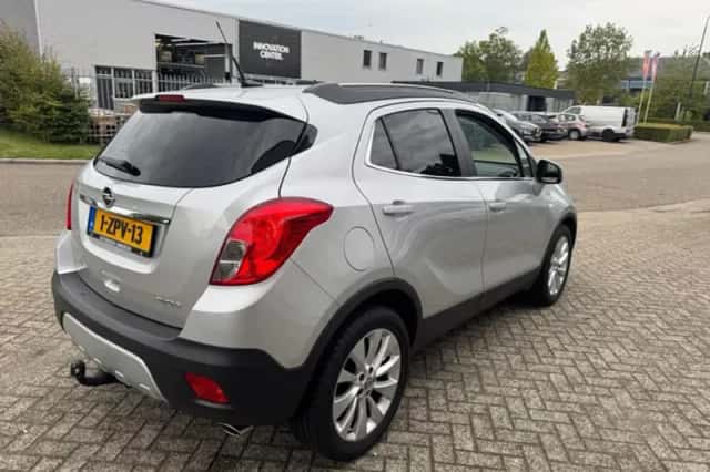 Opel Mokka (2015) thumbnail 5