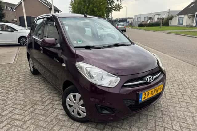 Hyundai i10 (2012) thumbnail 2