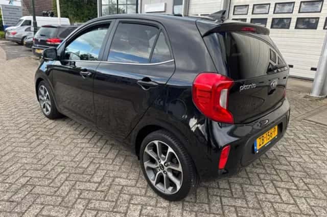 Kia Picanto (2019) thumbnail 3