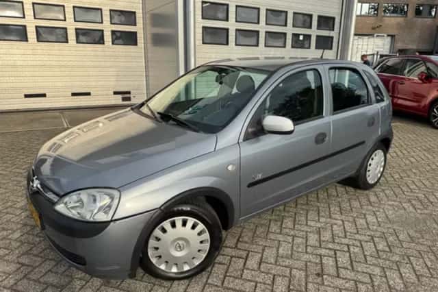 Opel Corsa (2003) thumbnail 6