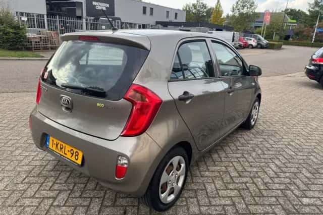 Kia Picanto (2013) thumbnail 5