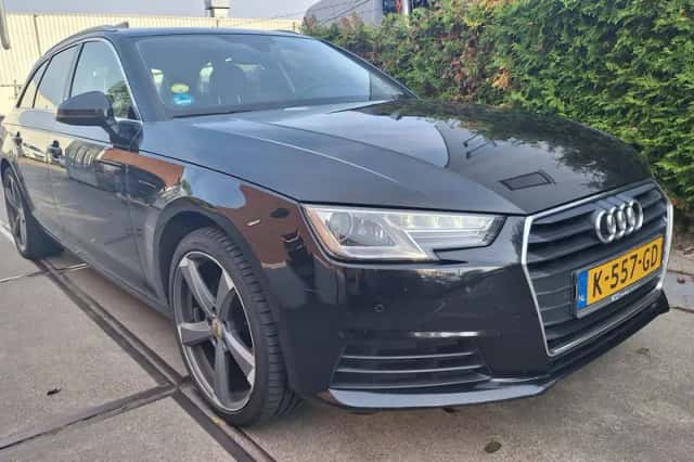 Audi A4 (2016) thumbnail 3