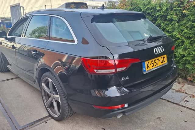 Audi A4 (2016) thumbnail 4