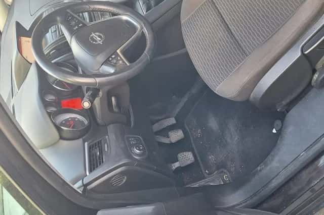 Opel Zafira (2016) thumbnail 5