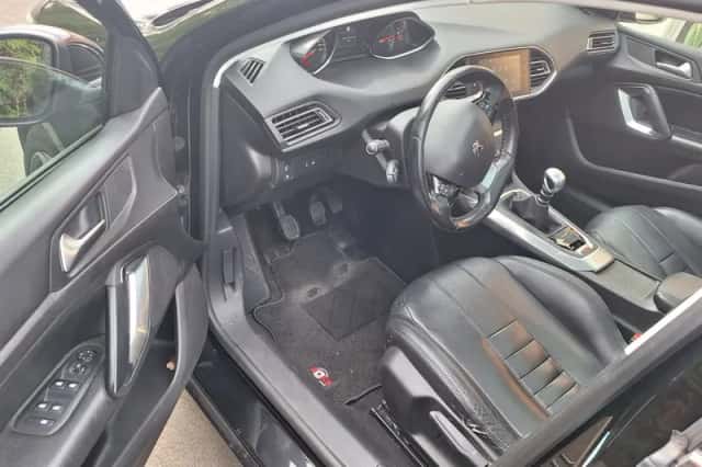 Peugeot 308 (2019) thumbnail 5