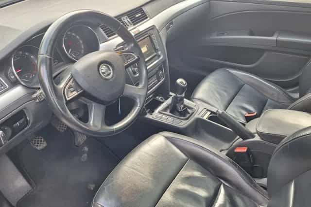 Škoda Superb (2014) thumbnail 2