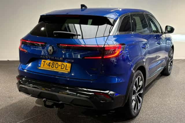 Renault Austral (2023) thumbnail 2
