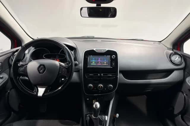 Renault Clio (2016) thumbnail 3
