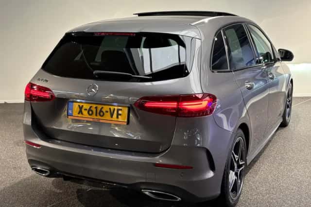 Mercedes-Benz B-Klasse (2024) thumbnail 2