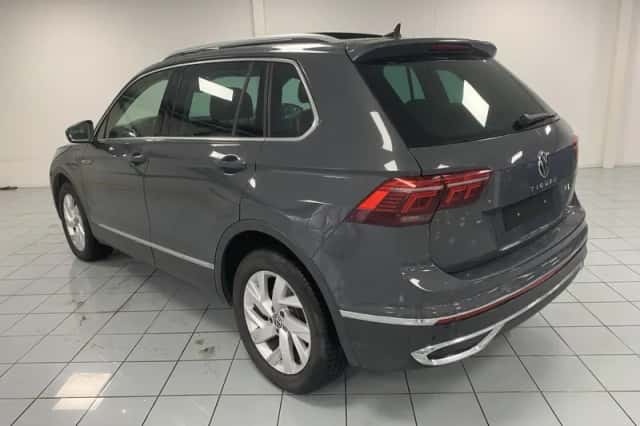 Volkswagen Tiguan (2023) thumbnail 6