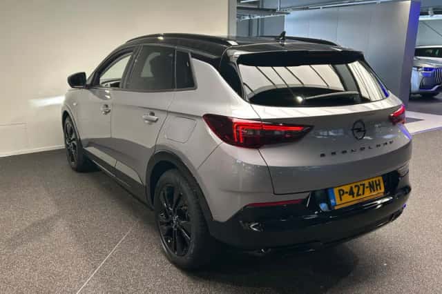 Opel Grandland (2022) thumbnail 5