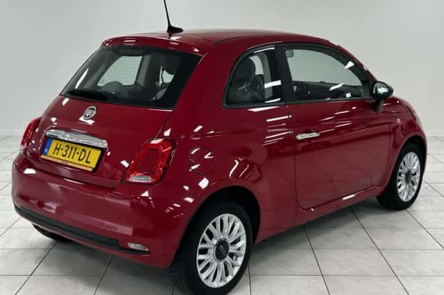 Fiat 500 (2019) thumbnail 2