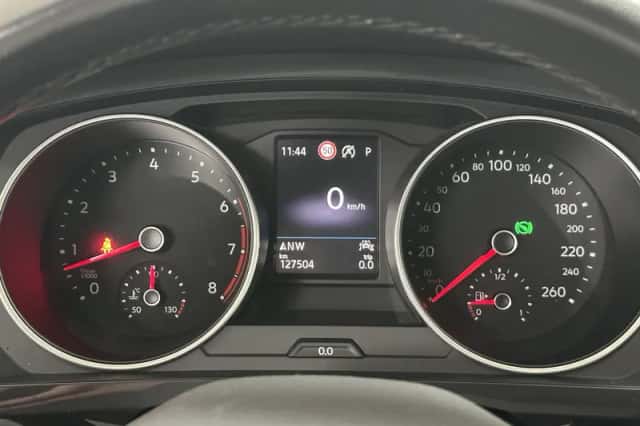 Volkswagen Tiguan (2021) thumbnail 4