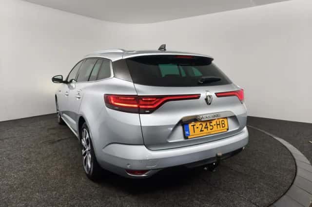 Renault Mégane (2023) thumbnail 6