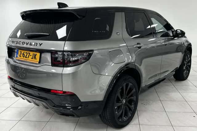 Land Rover Discovery Sport (2024) thumbnail 2