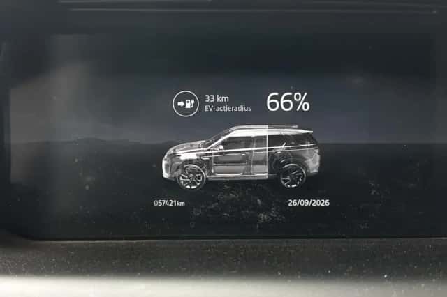 Land Rover Discovery Sport (2024) thumbnail 4
