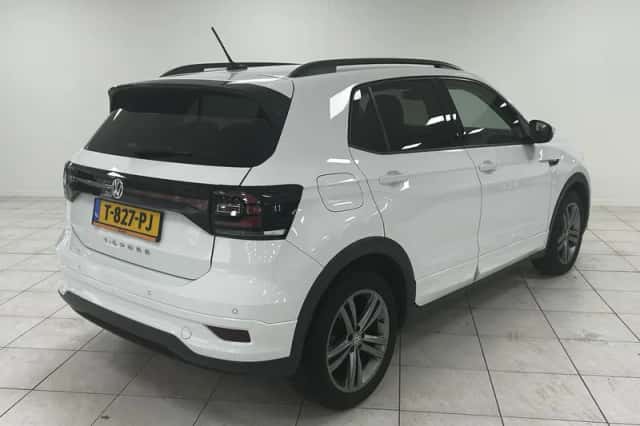 Volkswagen T-Cross (2019) thumbnail 2